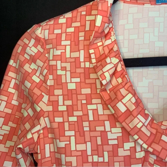 NWT J. McLaughlin Durham Catalina Cloth Top in Pink Geometric Print, size XS - Picture 4 of 10